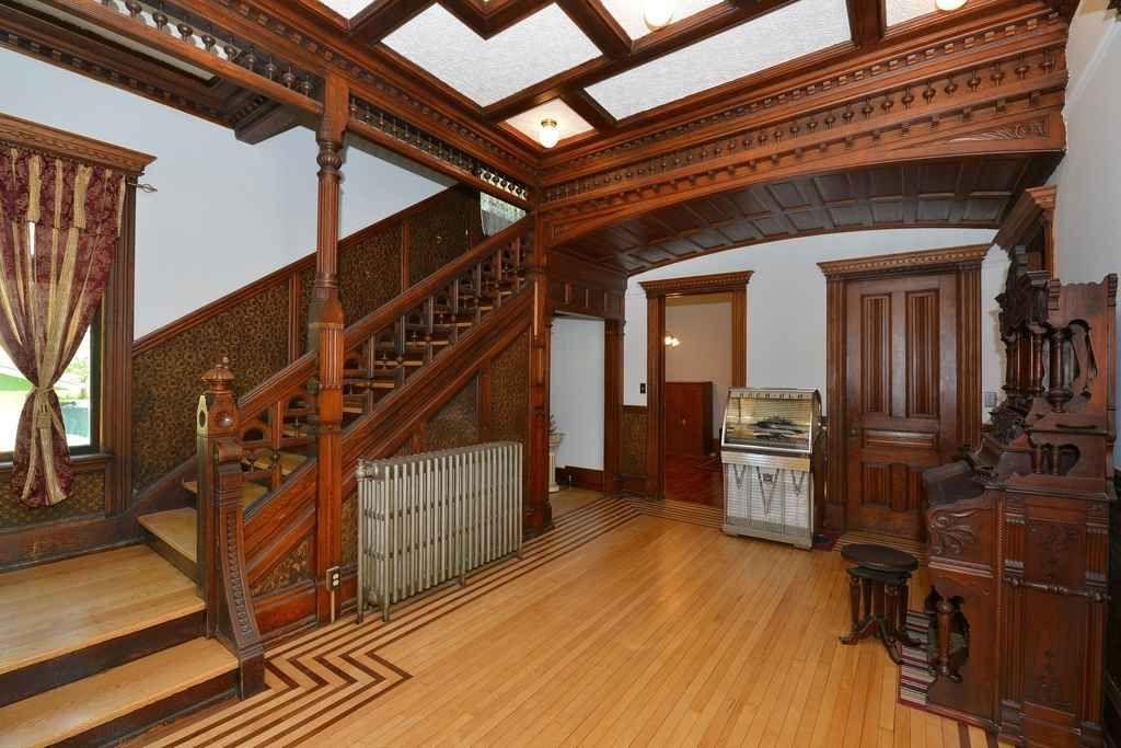 The Queen Anne style